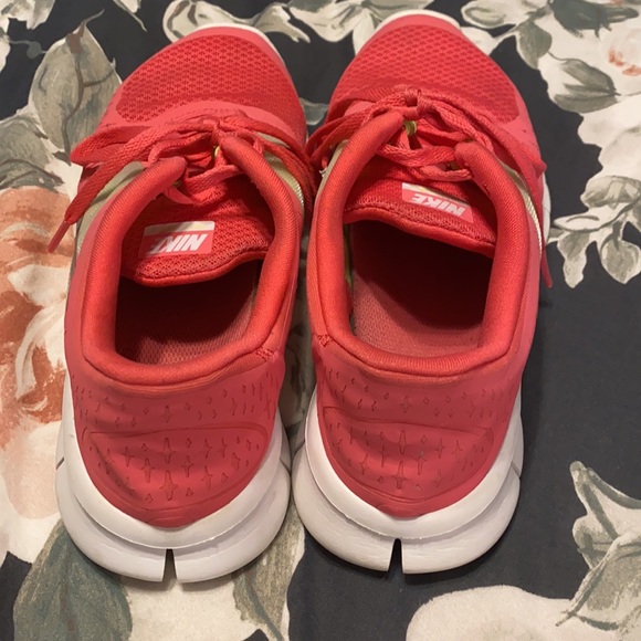 Nike Free Sneakers - Picture 2 of 6